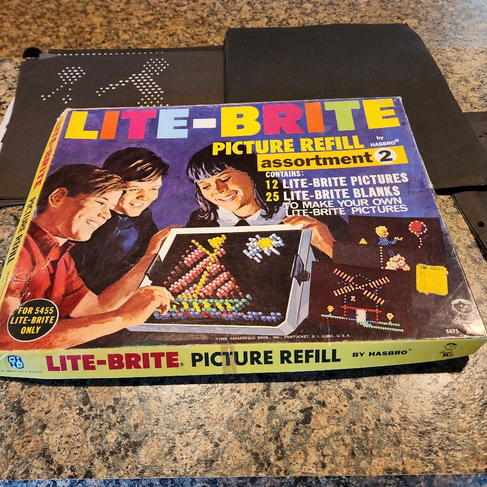 Hasbro Lite-Brite Picture Refill Set - Colorful Creativity